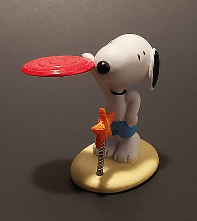 "Danbury Mint Frisbee Snoopy"