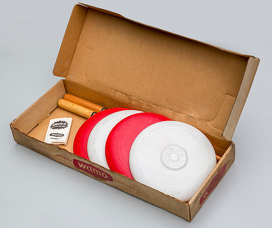 Wham-O—Pluto Platter Flying Saucer Horseshoe Game—1st Style—Box with Contents
