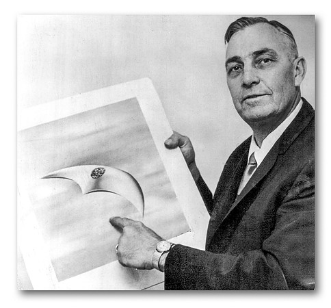 1947—Flying Saucers Reported—Ken Arnold—UP Photo