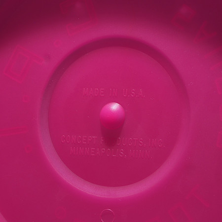 Saucer Tosser—Pink—Bottom Close-up