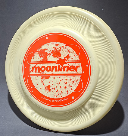 Wavin—Moonliner Fastback—Glow—Red